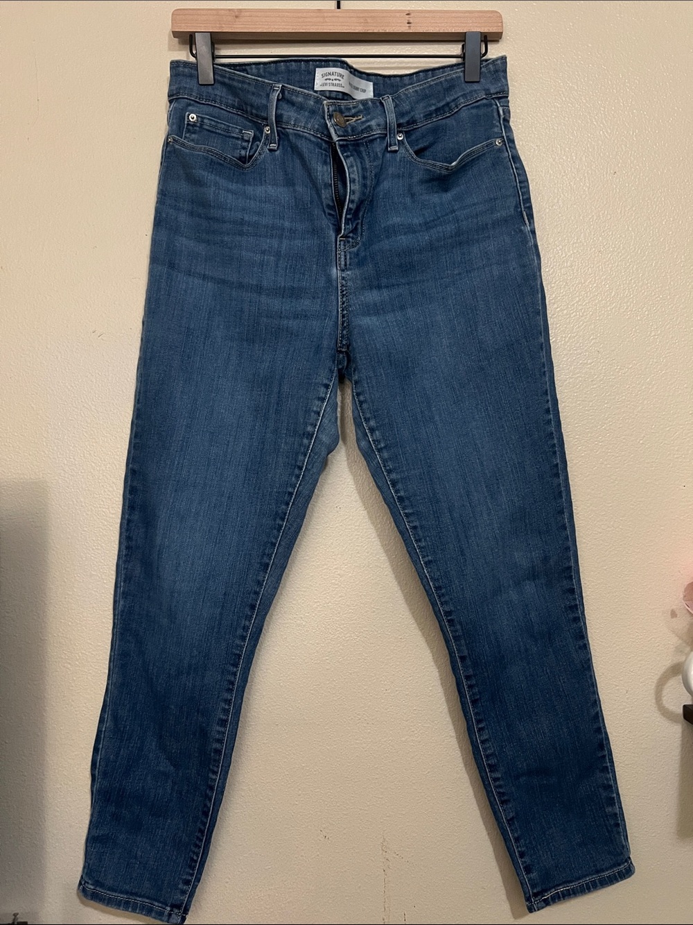 Signature by Levi Strauss High-Rise Jeans in Dark Blue Wash